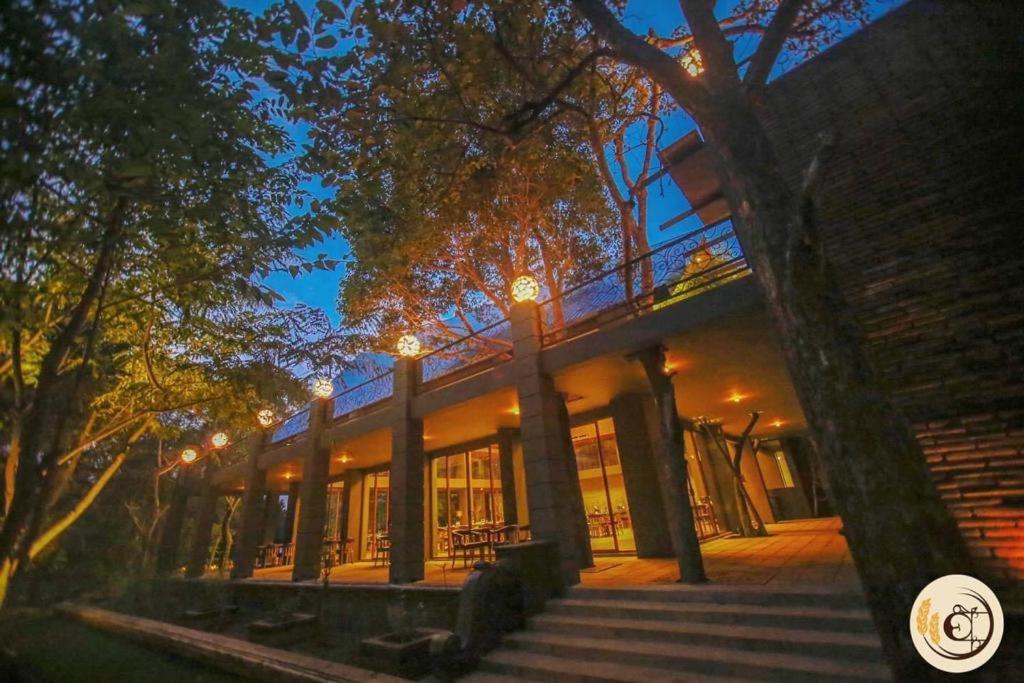 Aswadduma Hotel 담불라 외부 사진