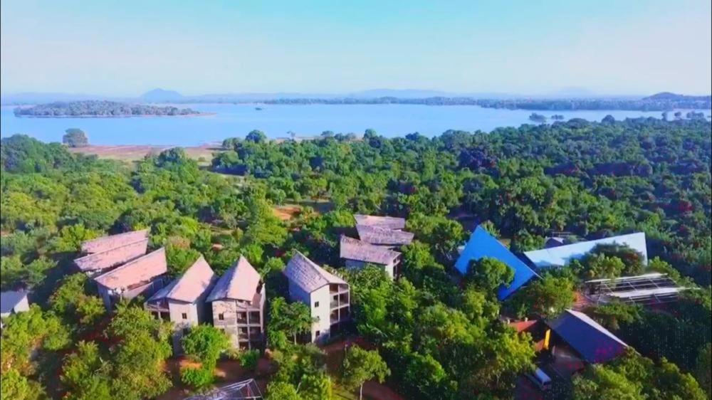 Aswadduma Hotel 담불라 외부 사진