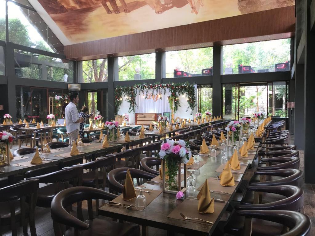 Aswadduma Hotel 담불라 외부 사진