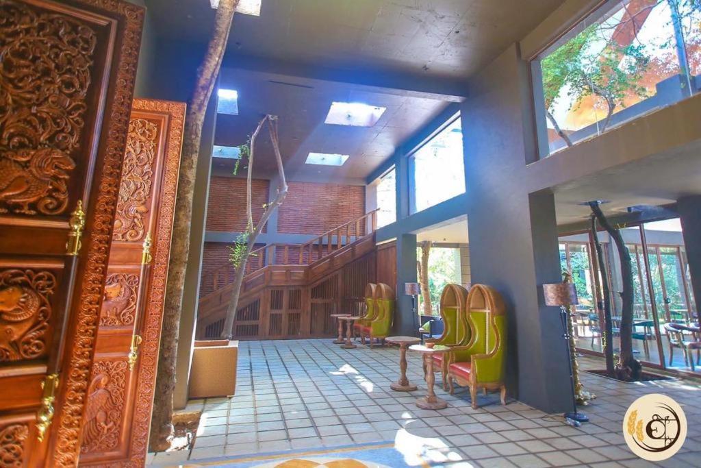Aswadduma Hotel 담불라 외부 사진
